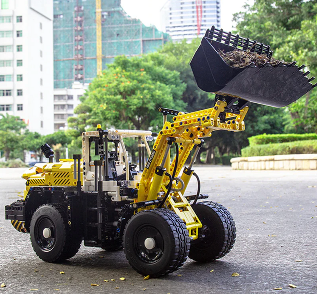 Brick Loader Remote Controlled Liebherr L550 Wheel Loader Brick Set – Toy Brick Lighting