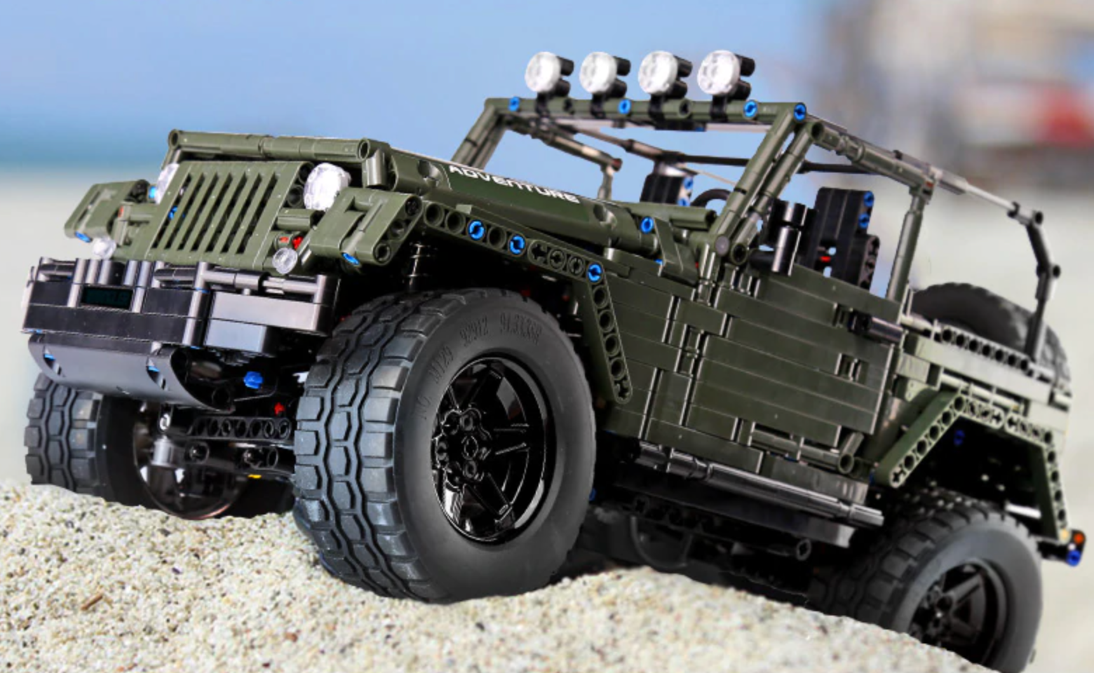Jeep 4x4 Wrangler SUV Remote Controlled Moc Brick Set – Toy Brick Lighting